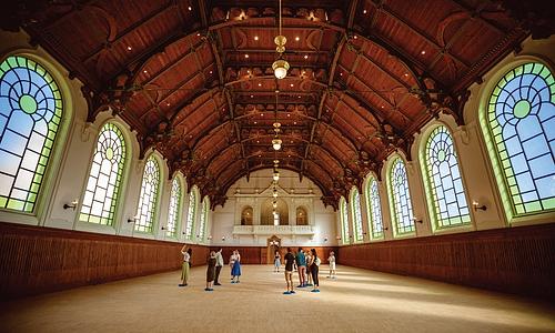 Hauszmann paripái - Vezetett bejárás az újjáépült Lovarda épületében