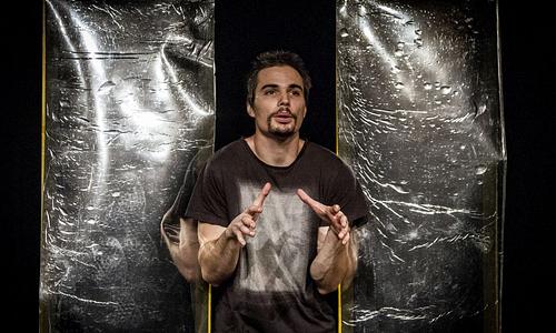 1 V 1 - zenés stand -up / STAFÉTA pályázat nyertes előadás