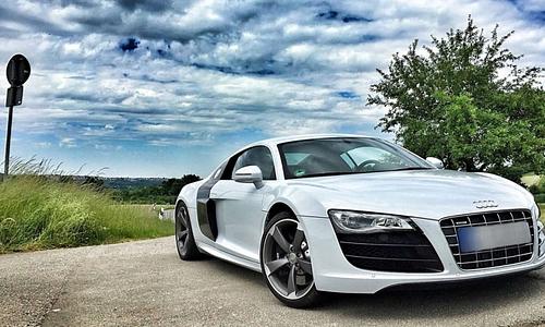 AUDI R8 Élményvezetés