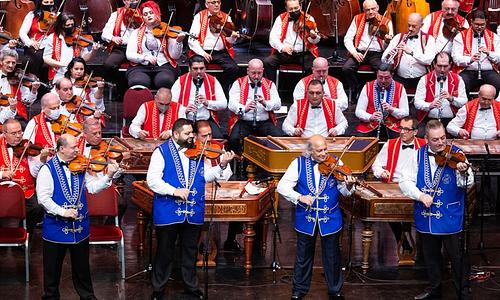 A 100 Tagú Cigányzenekar 35 éves jubileumi koncertje