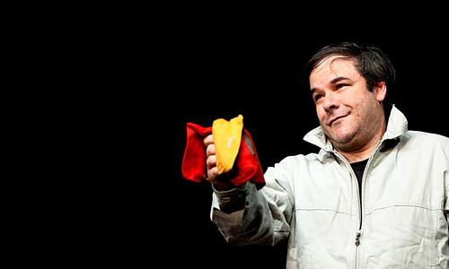Caveman - Ősember - Stand-up comedy színházi fűszerezéssel